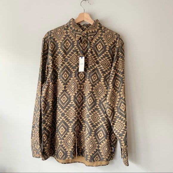 ROWM Button Down Shirt - Picture 1 of 6